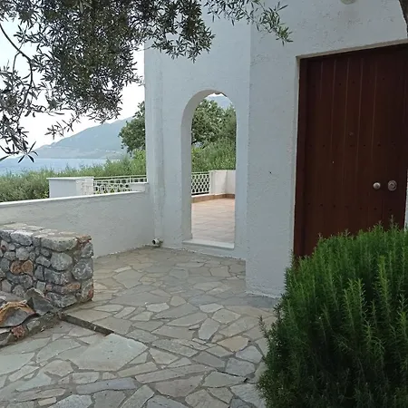 Nostalgia House * Skoutarion